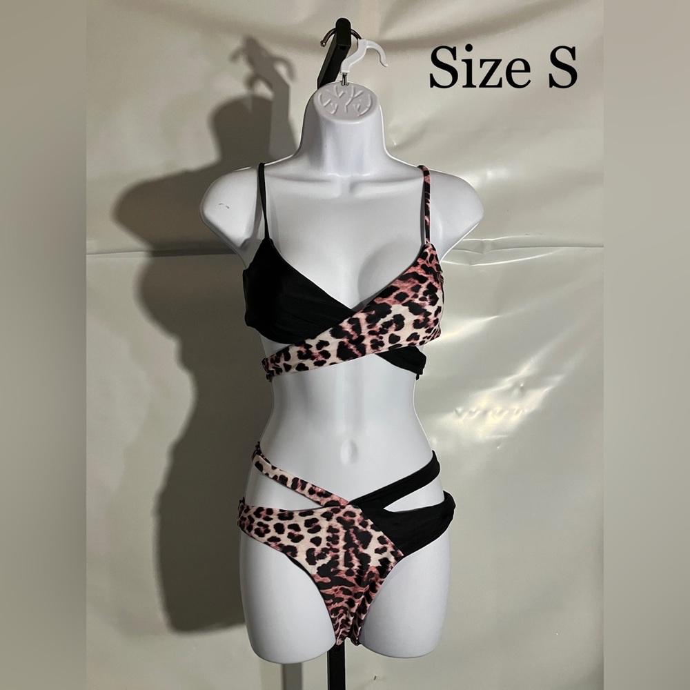 Women’s 2 Piece Bikini Swimsuit Size Small